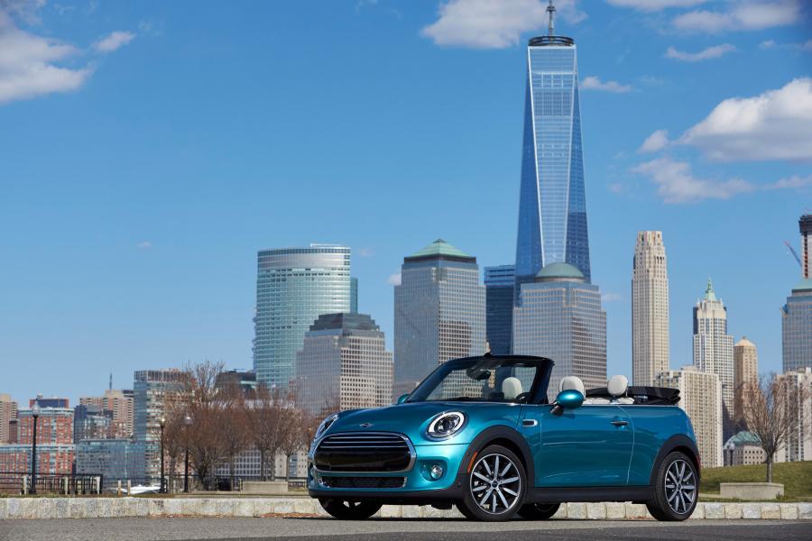  Mini Cooper Cabrio 2016 года  (US) (фото 20 из 26)